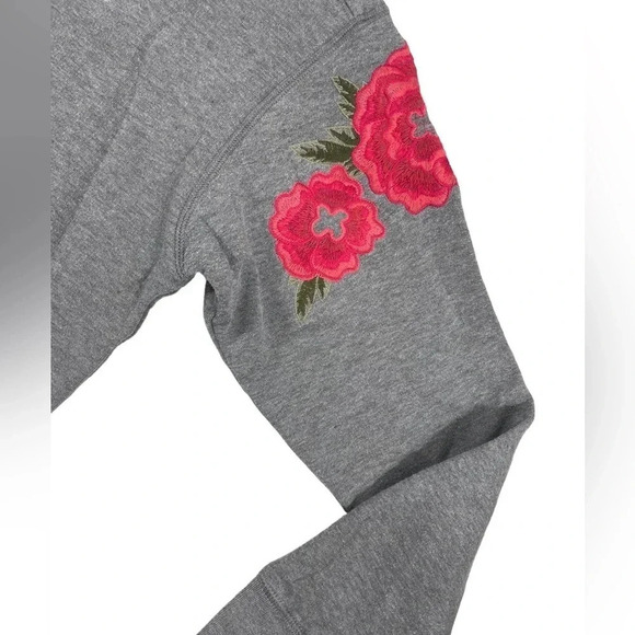 Victoria Secret  Grey Pink Flower Embroidered Sleeve Sweater Size XS - Picture 3 of 8